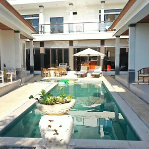 https://villa-viking.hotelsseminyak.net